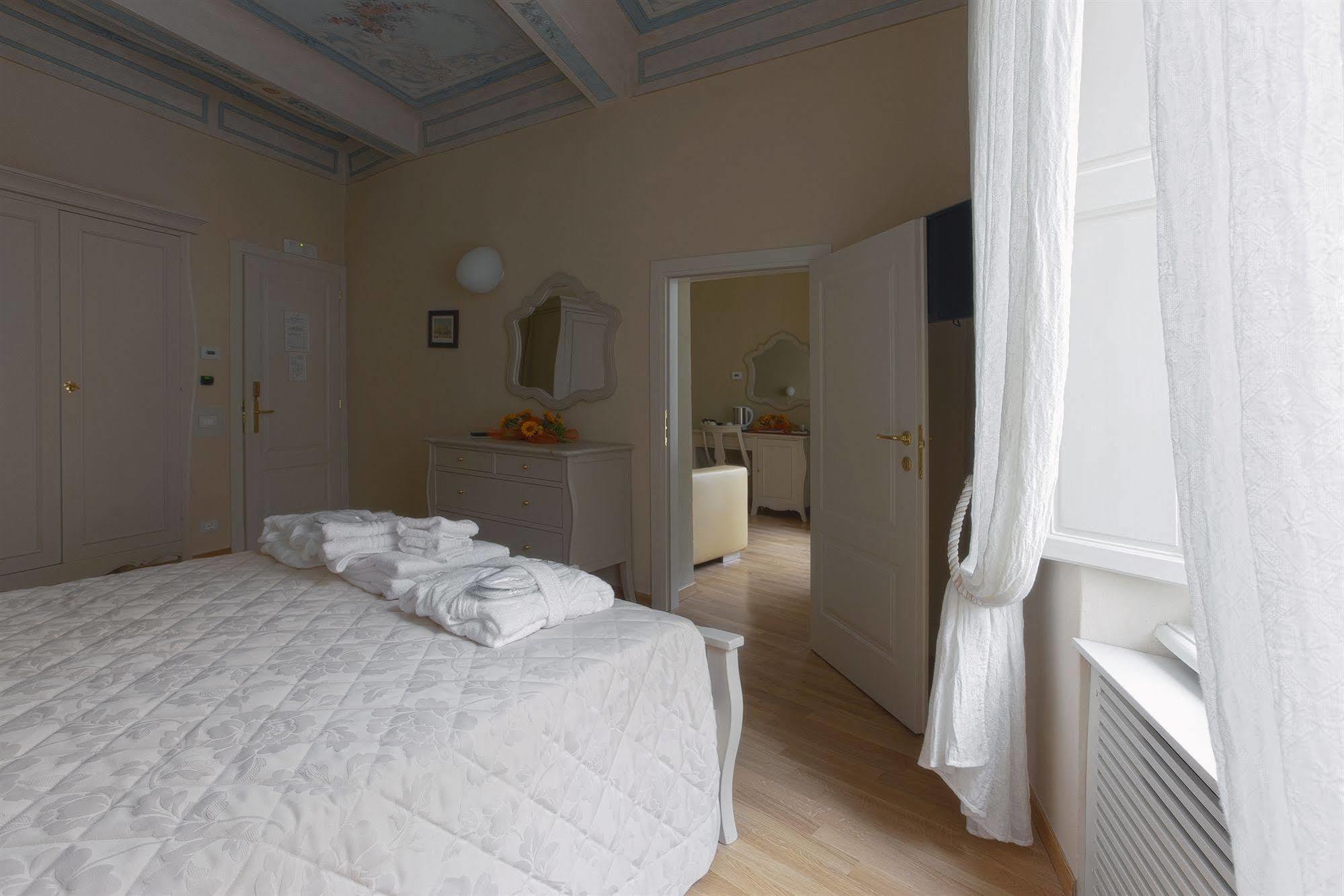 Residenza D'Epoca Relais I Miracoli Hotel Pisa Eksteriør billede